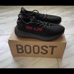 Brand new yezzy’s size 6 1/2